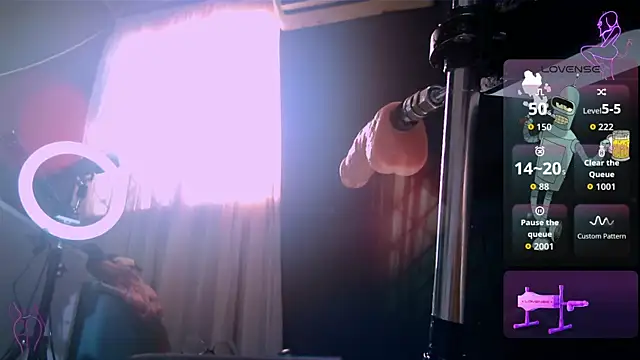 waterfalls girl online show from 11-13-25, 01:15