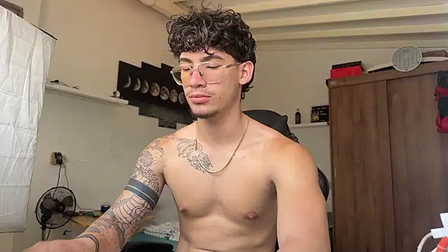 Kisan Smith online show from 04-20-26, 04:52