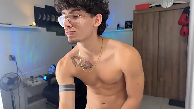 Kisan Smith online show from 02-14-26, 04:34