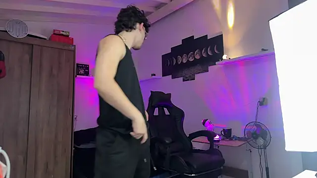 Kisan Smith online show from 04-07-26, 04:03