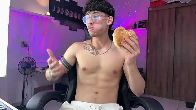 Kisan Smith online show from 03-06-26, 02:39