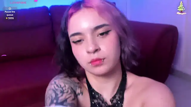 sophiecatts online show from 12-30-24, 06:49