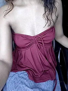 Snapshot of Leeeezzzz_roy chatting on 10-07-25, 10:22 Leeeezzzz roy online show from 10-07-25, 10:22