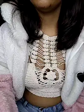 Snapshot of Leeeezzzz_roy chatting on 12-22-24, 09:20 Leeeezzzz roy online show from 12-22-24, 09:20