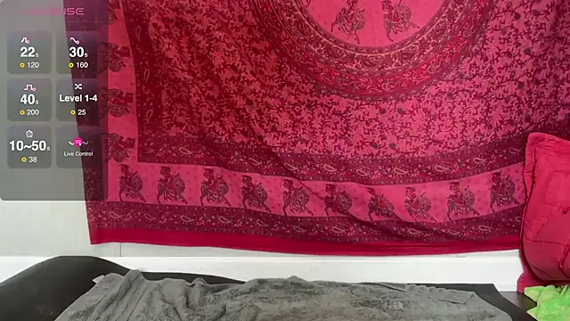 GlitterKitty108 online show from 06-24-26, 02:48