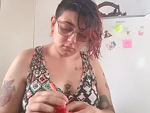 ConeNella online show from 12-24-24, 03:47