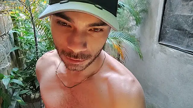 Snapshot of sexyboycolombi4 chatting on 01-23-25, 04:59 sexyboycolombi4 online show from 01-23-25, 04:59