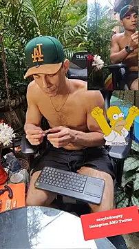 Snapshot of sexyboycolombi4 chatting on 02-15-25, 04:45 sexyboycolombi4 online show from 02-15-25, 04:45