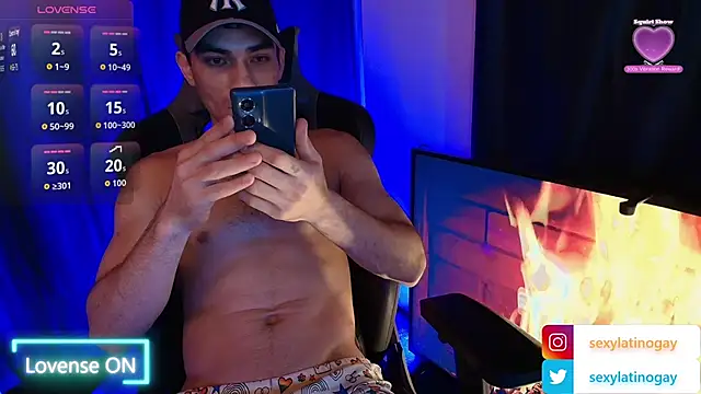 sexyboycolombi4 online show from 03-13-26, 10:42