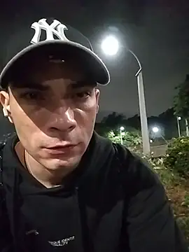 sexyboycolombi4 online show from 12-02-25, 09:55