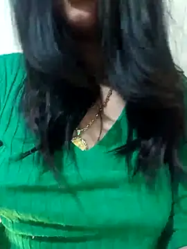 Snapshot of Noraa5 chatting on 02-20-25, 04:07 Noraa5 online show from 02-20-25, 04:07