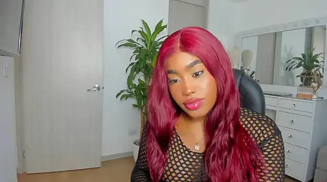 Snapshot of charlotte_tiller chatting on 12-15-24, 04:37 charlotte tiller online show from 12-15-24, 04:37