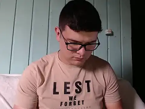 Plug Control online show from 03-13-26, 08:36