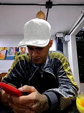 dannybigcockxxl online show from 03-17-25, 11:02