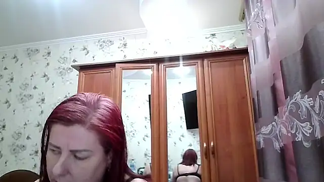 SophieNightAh online show from 04-19-26, 06:10
