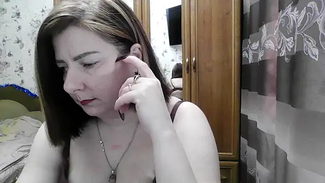 SophieNightAh online show from 01-06-26, 06:01