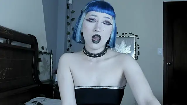 BlueBerry     online show from 09-17-25, 08:33