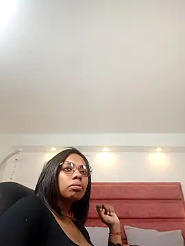 lia mariana online show from 03-23-26, 08:19