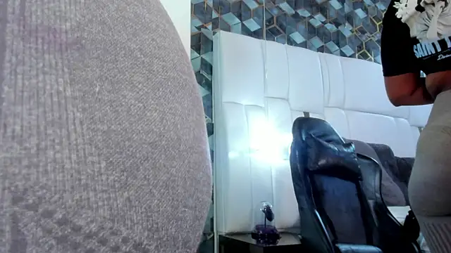 Snapshot of lia_mariana chatting on 06-19-26, 05:24 lia mariana online show from 06-19-26, 05:24