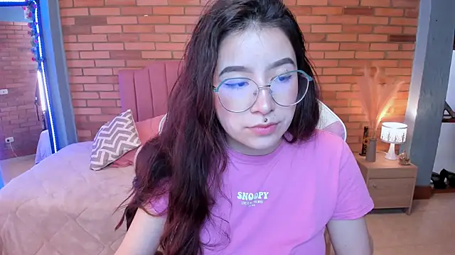 Snapshot of Amy_joones chatting on 05-24-26, 12:16 Amy joones online show from 05-24-26, 12:16