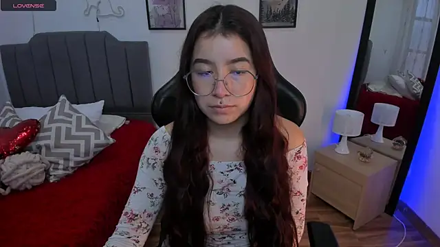 Snapshot of Amy_joones chatting on 02-04-26, 12:11 Amy joones online show from 02-04-26, 12:11