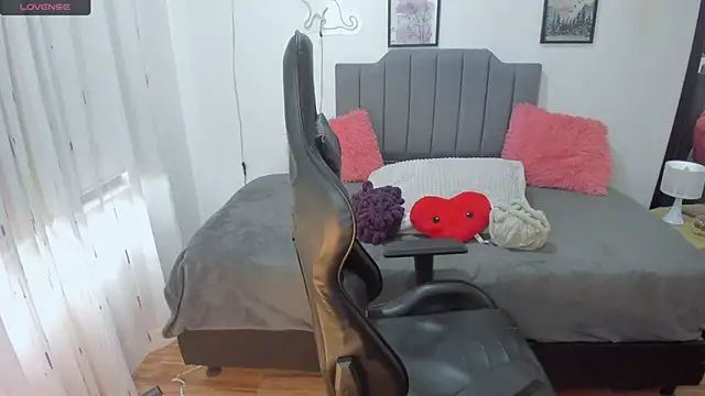 Amy joones online show from 11-05-25, 12:52