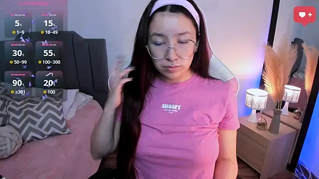 Snapshot of Amy_joones chatting on 04-23-26, 11:27 Amy joones online show from 04-23-26, 11:27