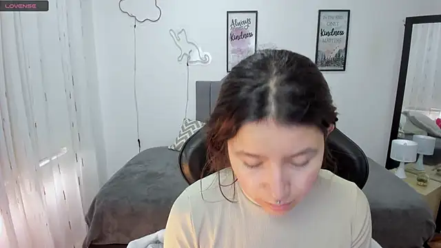 Amy joones online show from 09-24-25, 12:00