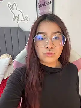 Snapshot of Amy_joones chatting on 02-27-26, 12:27 Amy joones online show from 02-27-26, 12:27