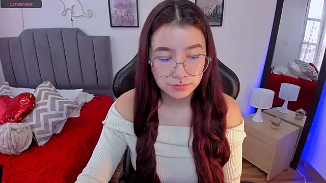 Snapshot of Amy_joones chatting on 02-05-26, 12:23 Amy joones online show from 02-05-26, 12:23