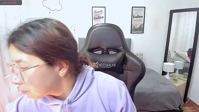 Amy joones online show from 09-18-25, 11:46