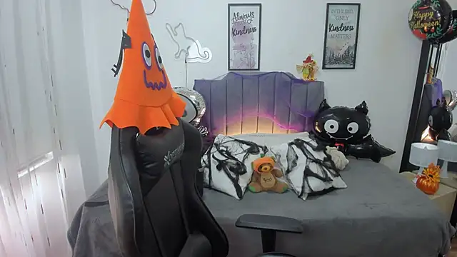 Amy joones online show from 10-27-25, 12:39