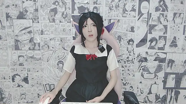 Miahparker online show from 10-28-25, 04:57