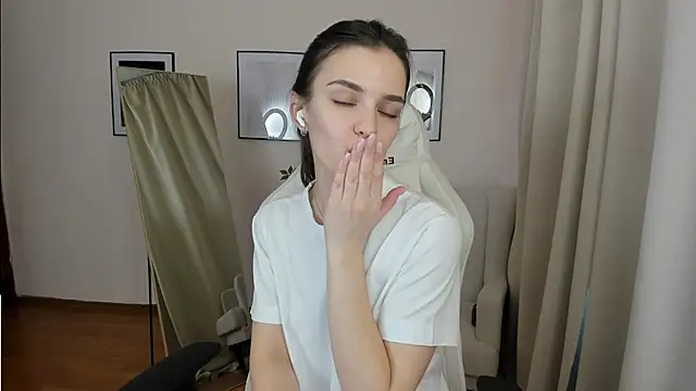 Snapshot of SuzyJamess chatting on 01-22-25, 04:55 SuzyJamess online show from 01-22-25, 04:55