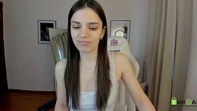 Snapshot of SuzyJamess chatting on 02-01-25, 05:07 SuzyJamess online show from 02-01-25, 05:07