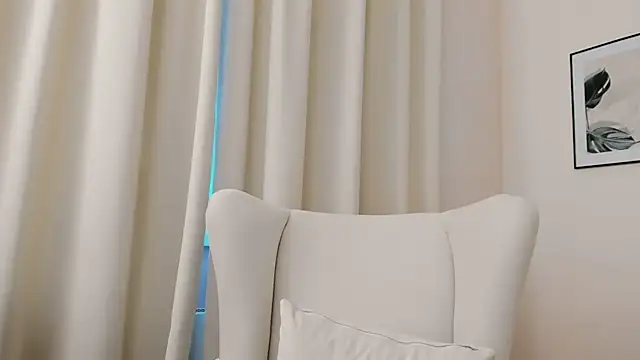 Snapshot of SuzyJamess chatting on 12-31-24, 05:55 SuzyJamess online show from 12-31-24, 05:55