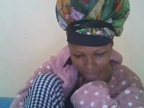 Snapshot of CharlotteDee chatting on 10-23-25, 03:16 CharlotteDee online show from 10-23-25, 03:16
