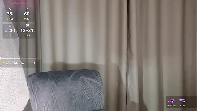 Snapshot of --xixi-- chatting on 11-09-25, 09:52 --xixi-- online show from 11-09-25, 09:52