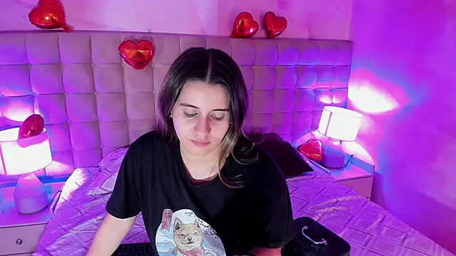 LanaHerondale online show from 02-18-25, 02:38