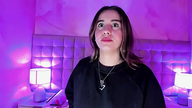 LanaHerondale online show from 02-09-25, 09:37