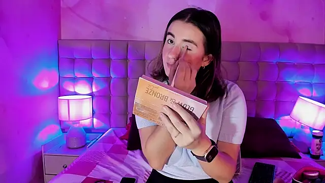 LanaHerondale online show from 02-11-25, 09:31