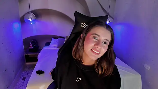 LanaHerondale online show from 03-09-25, 02:54