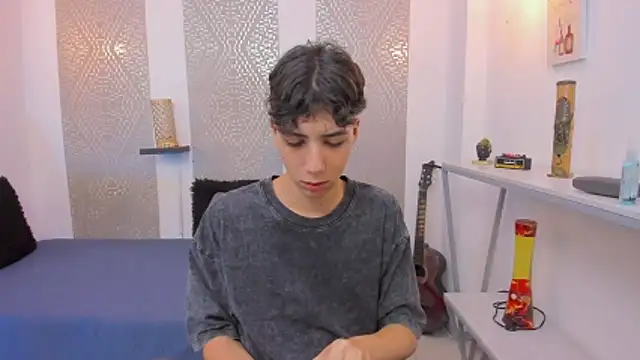 Nikolay Gregori online show from 10-31-25, 04:20