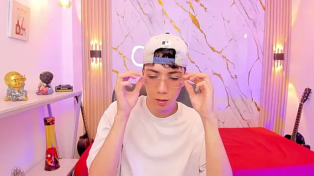 Nikolay Gregori online show from 01-14-26, 04:05