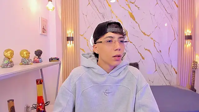 Nikolay Gregori online show from 04-13-26, 04:16