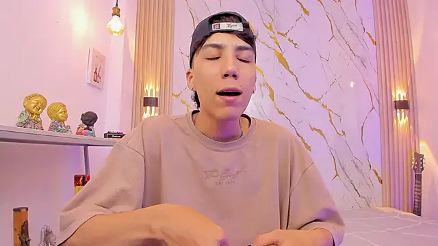 Nikolay Gregori online show from 04-14-26, 04:17