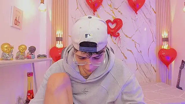 Nikolay Gregori online show from 02-22-26, 04:37