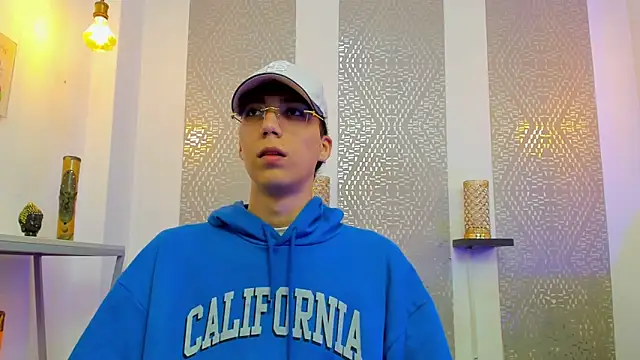 Nikolay Gregori online show from 12-22-25, 04:01