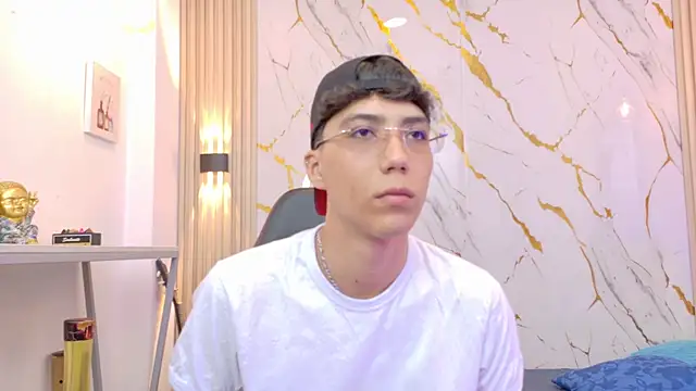 Snapshot of Nikolay_Gregori chatting on 07-05-26, 04:06 Nikolay Gregori online show from 07-05-26, 04:06