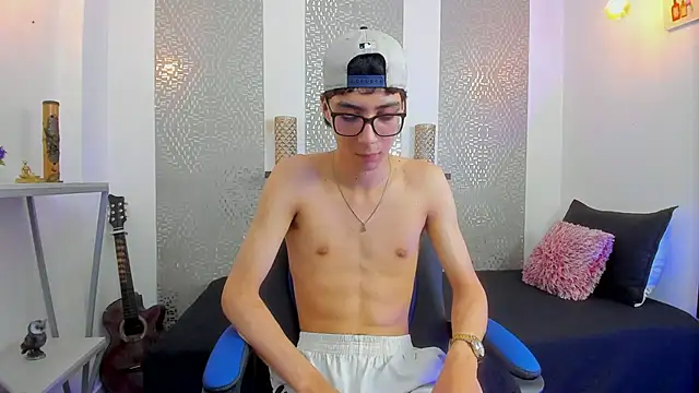 Nikolay Gregori online show from 02-26-25, 06:51
